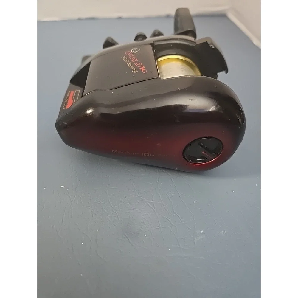 Quantum‎ Pro Contour Baitcast Reel